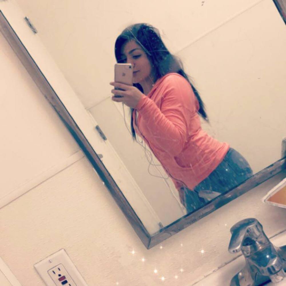 Meet your Posher, Jasmin